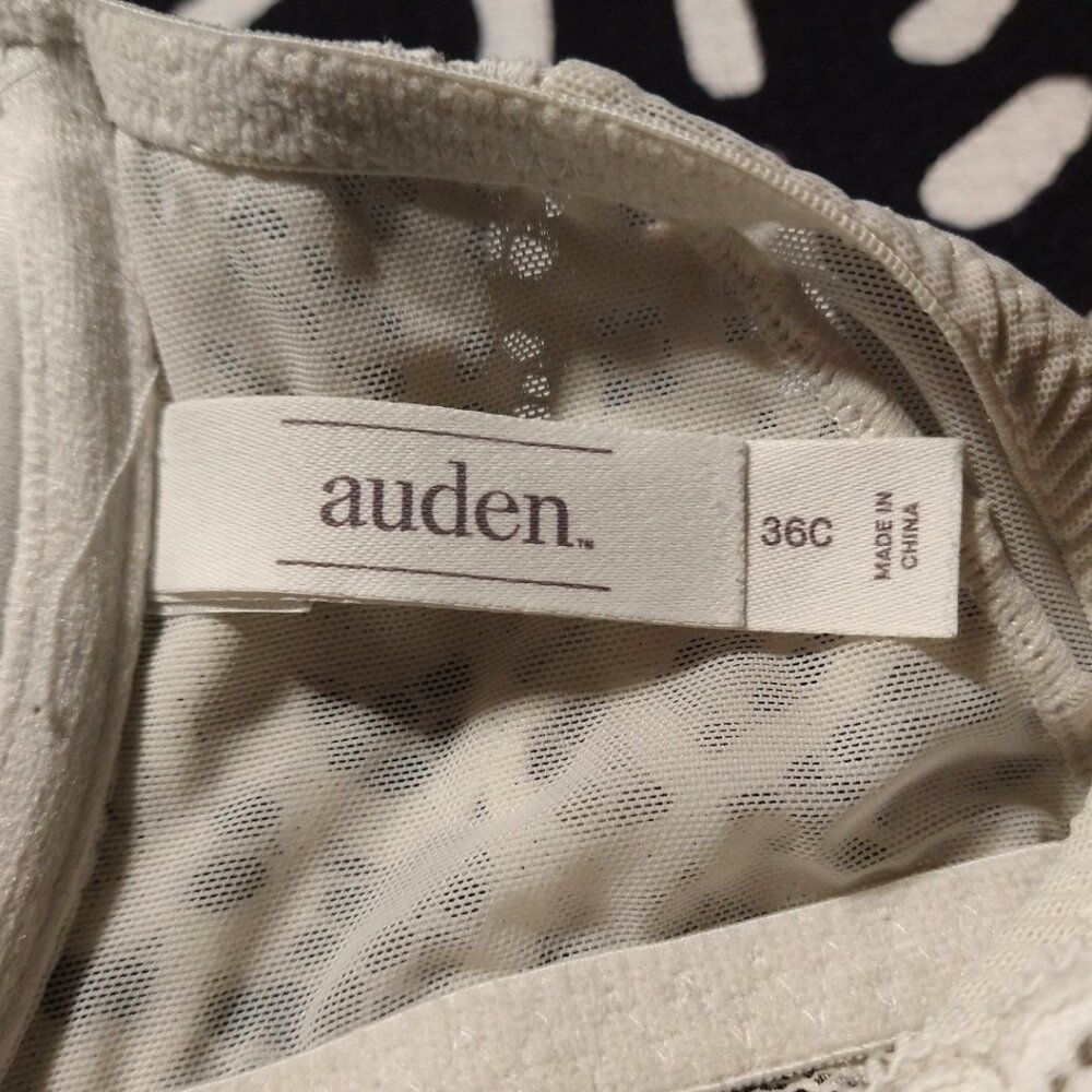 Auden White Front Clasp Bra - Picture 6 of 7